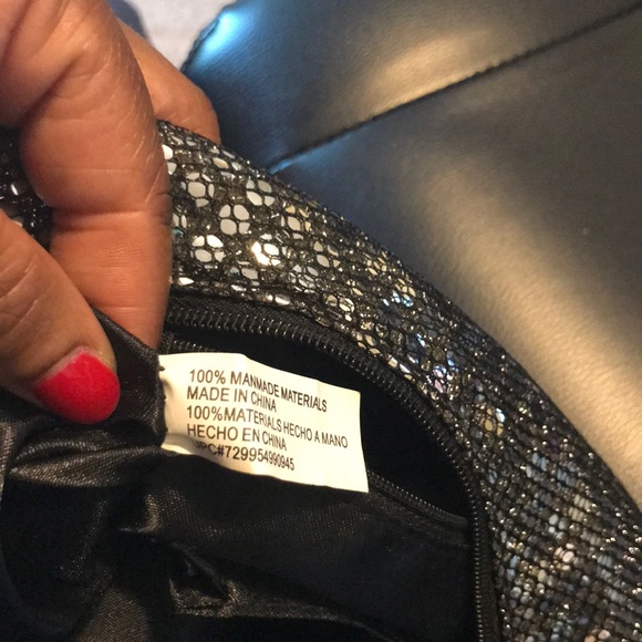 Black and silver shoulder bag - Picture 4 of 5